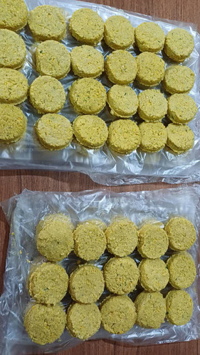 فلافل خونگی خاتون بدون مواد نگهدارنده فط نخود پیاز،سیر برگ جعفری وادویه ها